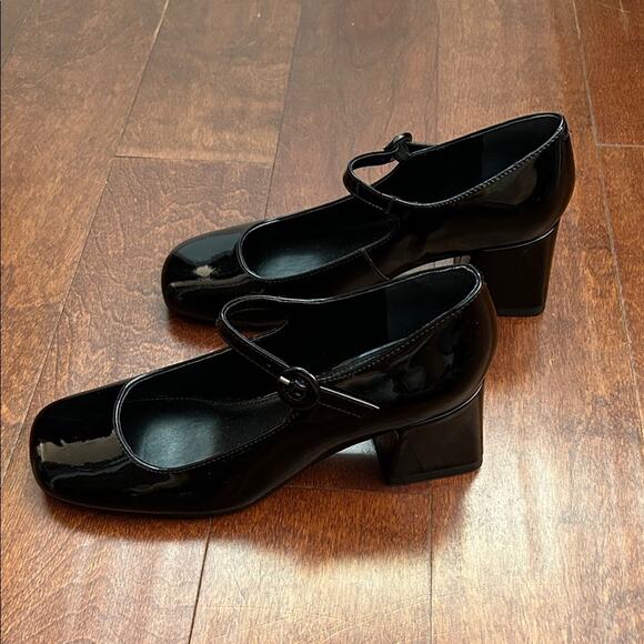 Marc Fisher LTD Nessily Mary Jane Pumps, Black Patent Leather, Size 8 - Picture 3 of 16